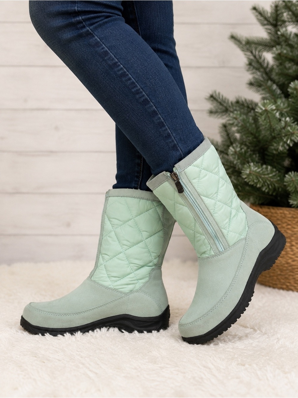 Lands' End Snow Boots Size 8B Green Quilted Insulated Winter Side Zip Cozy Boots
